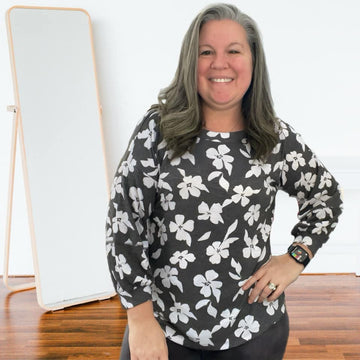 CARLA 3/4 SEAMED TOP
