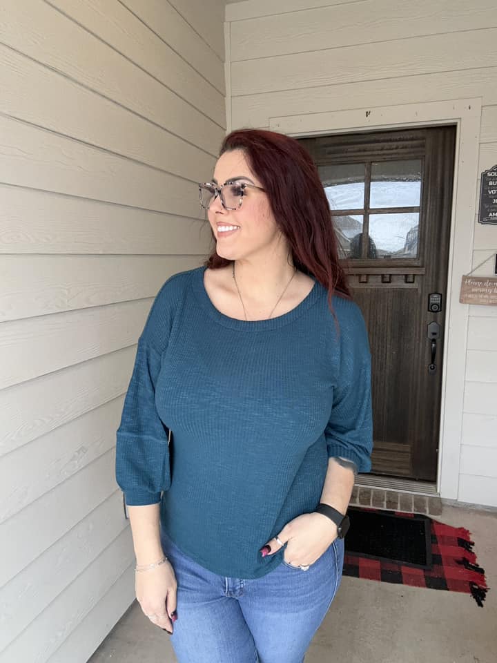 CARLA 3/4 SEAMED TOP